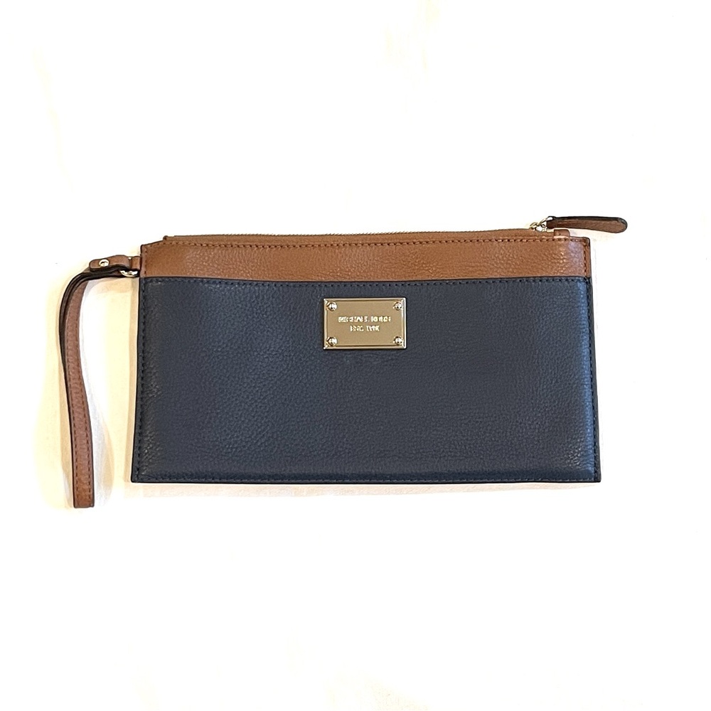 Michael Kors Women's Large Top Zip Pebbled Leather Wristlet